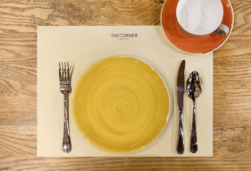 Отель The Corner