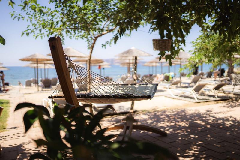 בית מלון כפרי Zoe Seaside Resort