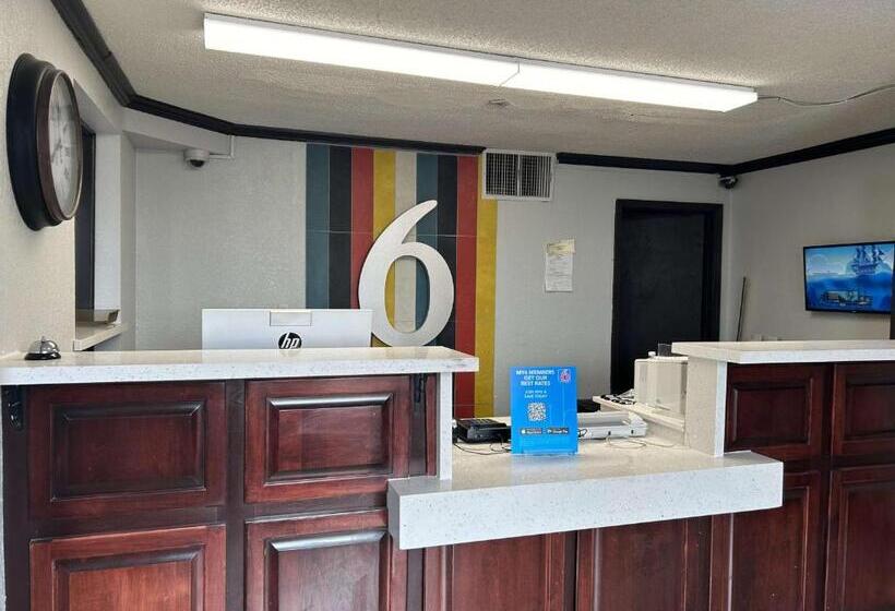 Motel 6 Hammond, La – I 12 – I 55