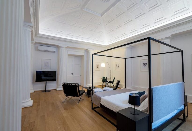 تختخواب و صبحانه Corso Grand Suites