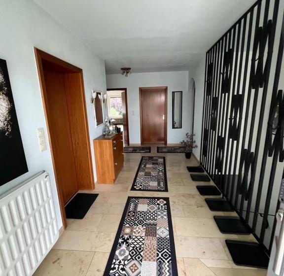 פנסיון Haus Haller 5