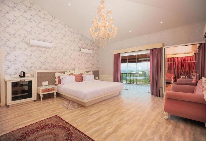 Urmilaa Green County Resort 35 Km From Kolhapur