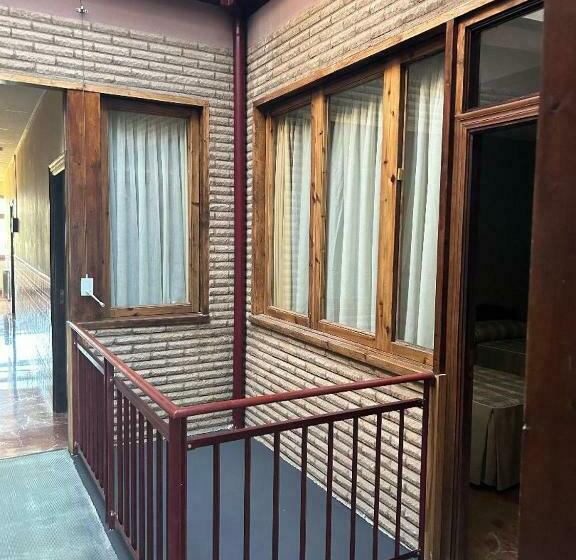Общежитие Hostal Transilvania