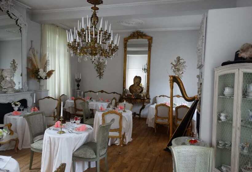Bed and Breakfast Le Domaine Du Château Blanc à 10 Minutes De Pairi Daiza