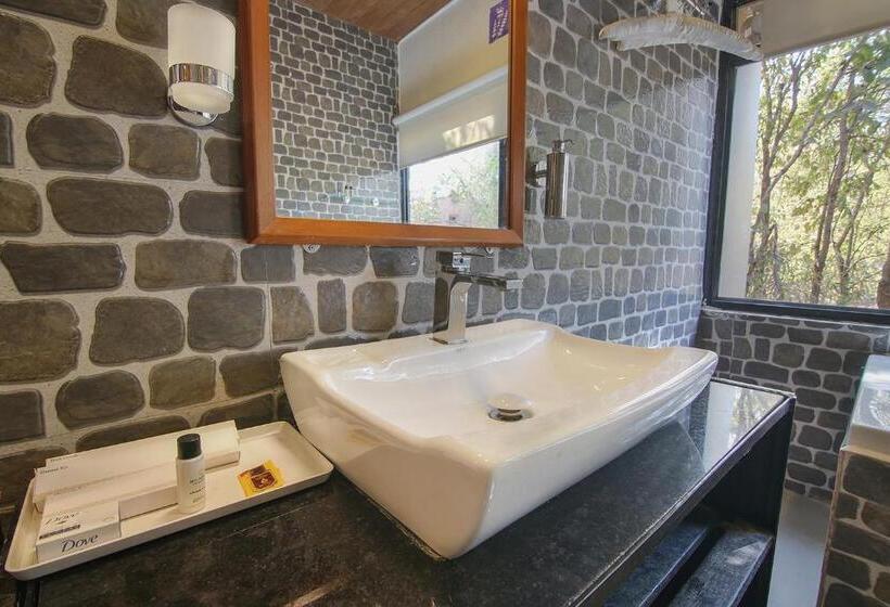 Pench Wilderness Camp Resort