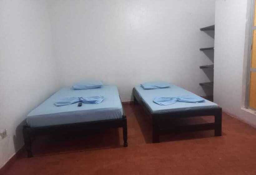 هتل کپسول Dayanda