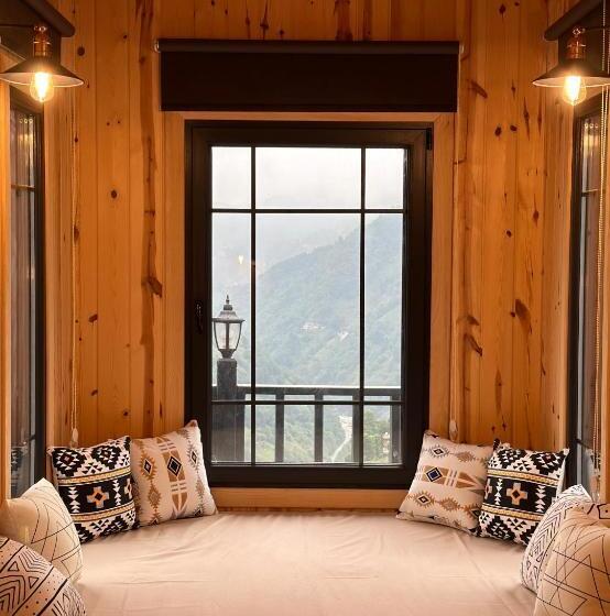 ベッドアンドブレックファースト Varya Tatil Köyü