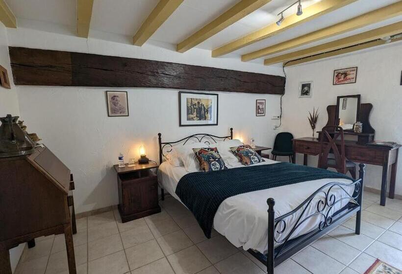 膳宿费 Guestroom Bouges Le Château, 1 Pièce, 2 Personnes   Fr 1 591 523