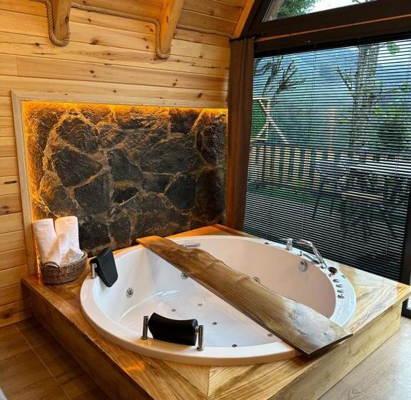 住宿加早餐  Ri̇ze Sereni̇ty Bungalov