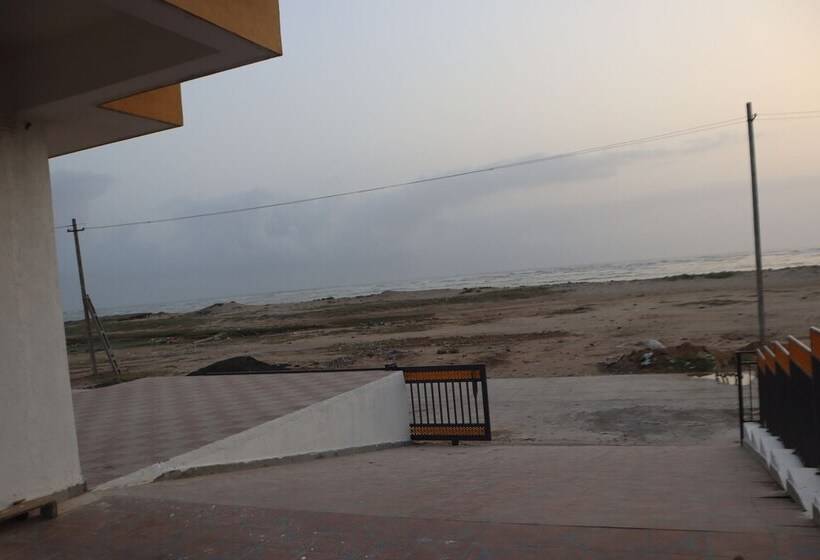 The Sky Comfort Beach Hotel, Dwarka