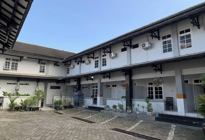 فندق Merak Indah