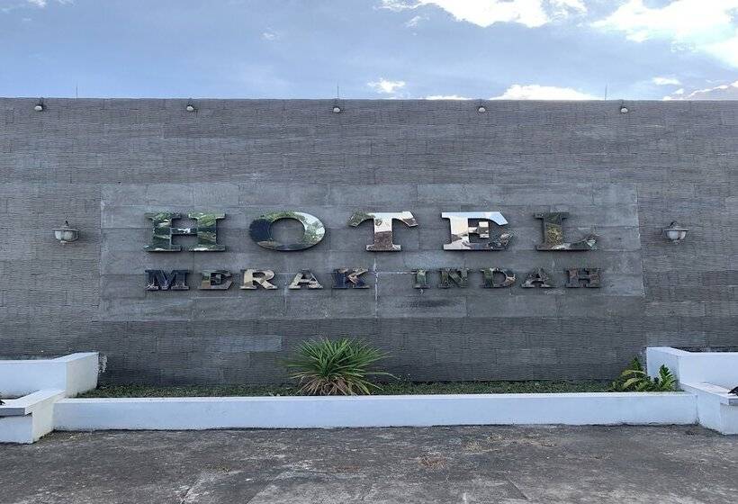فندق Merak Indah