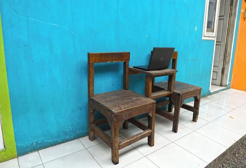 ホテル Spot On 92666 Rumah Kos Arafah Syariah
