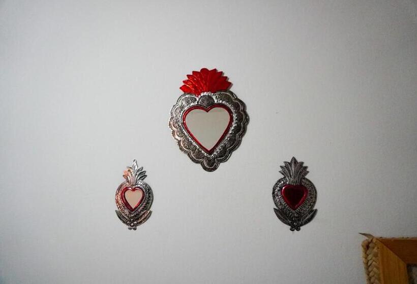 پانسیون Hostal Chocolate Calenda