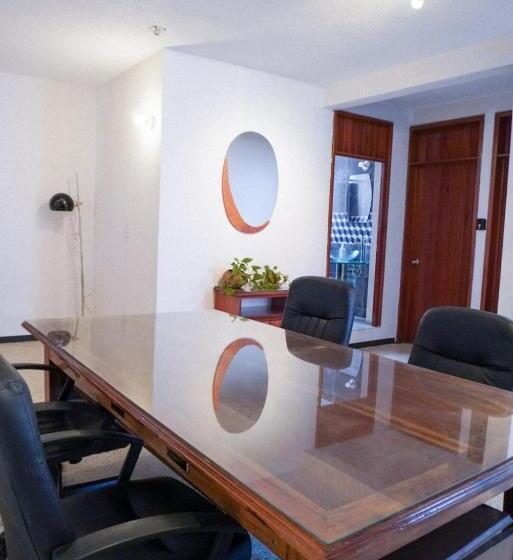 پانسیون Hostal Chocolate Calenda