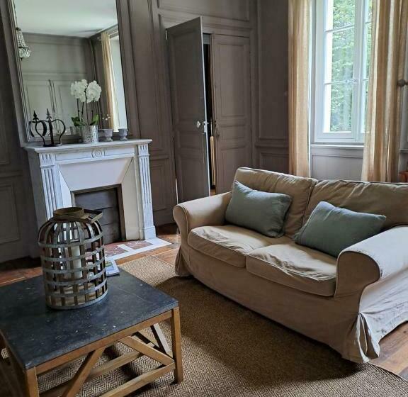 ベッドアンドブレックファースト La Maison Pelloquin
