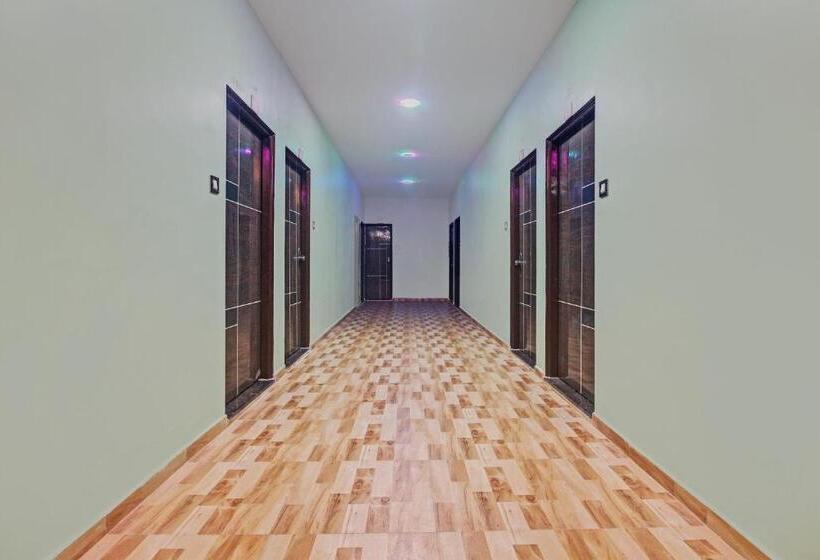 Отель O Rr Lodging And Boarding