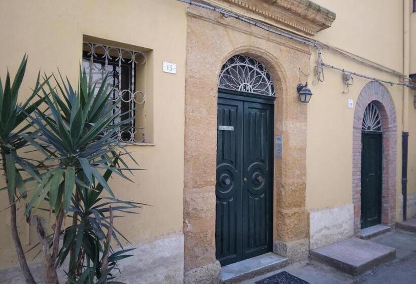 پانسیون Foresteria Del Teatro