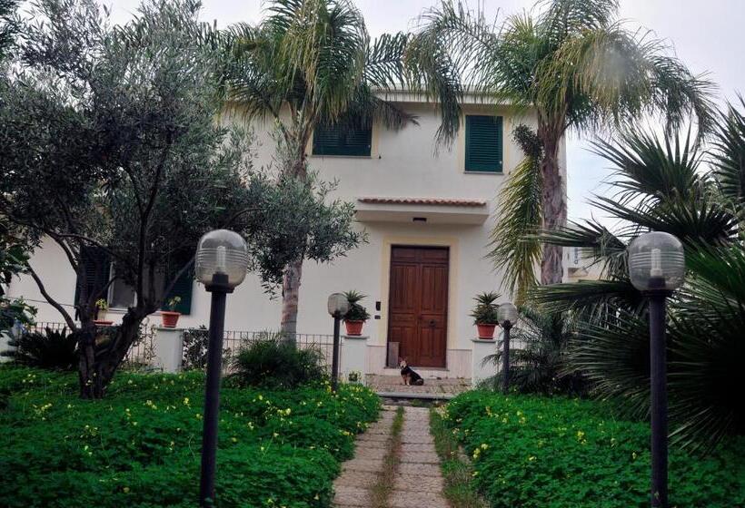 بنسيون La Villa