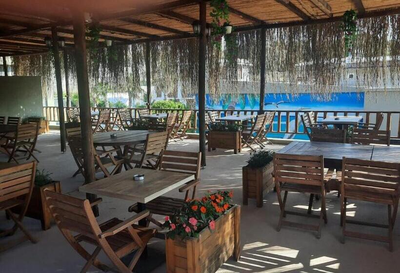 Seren Otel çeşme