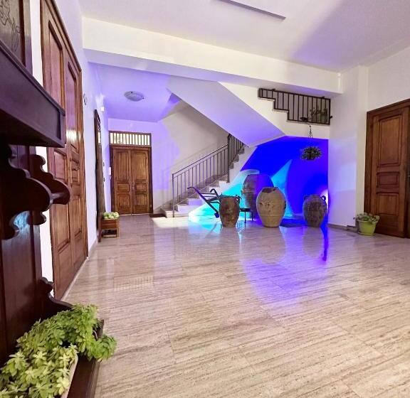 تختخواب و صبحانه Normanni 28   Private And Guest House