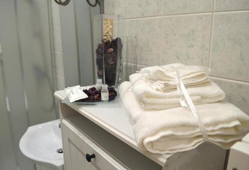 تختخواب و صبحانه Normanni 28   Private And Guest House