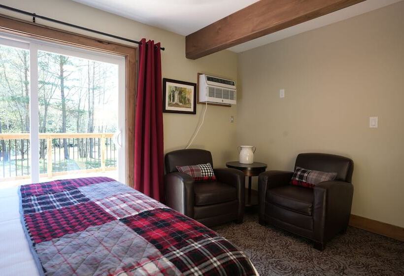 Hollow Valley Resort