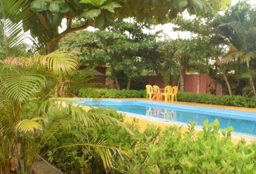 בית מלון כפרי Opulence Resort Awas Alibaug
