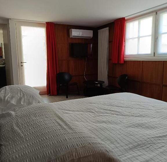 پانسیون La Barchessa Loft & Rooms   Free Parking