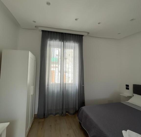 تختخواب و صبحانه Le Chic Rooms