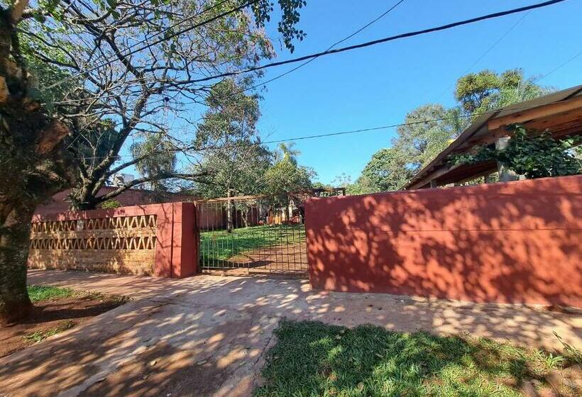 Bungalow Hostel Iguazú