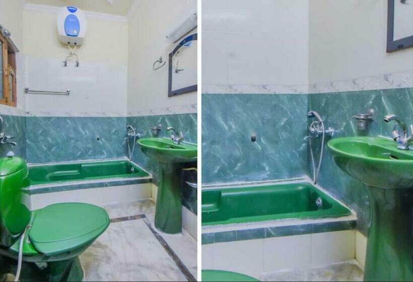 בית מלון כפרי Pop Radhe Oyo