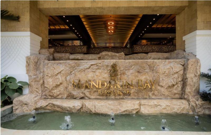 בית מלון כפרי Mandarin Bay Resort And Spa