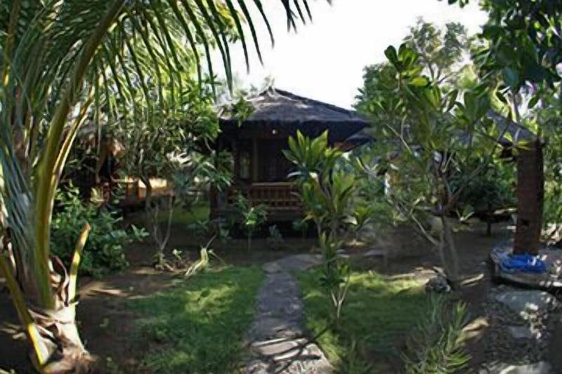 هتل Sejuk Cottages