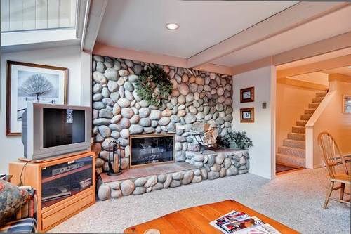 International Village In Warm Springs By Alpine Lodging