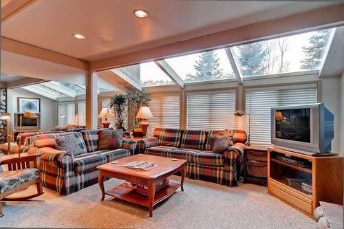 International Village In Warm Springs By Alpine Lodging