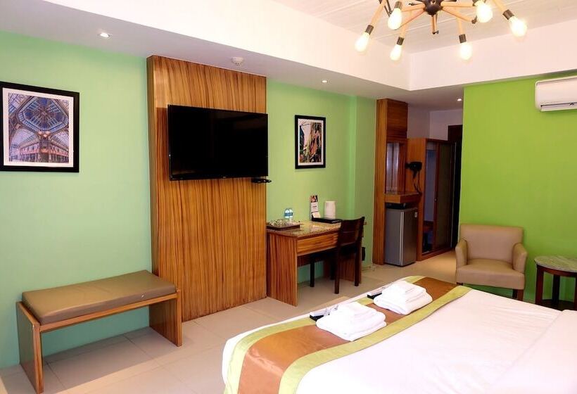 London Beach Resort And