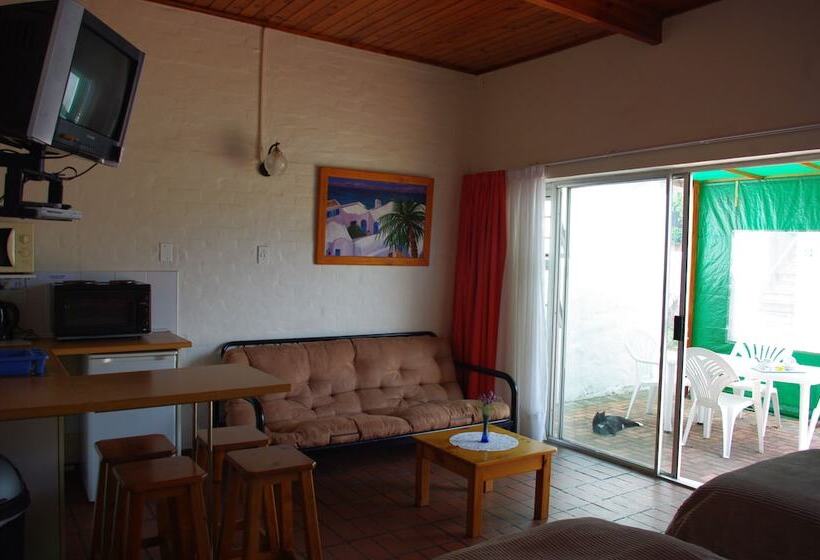 پانسیون Aqua Marine Guest House