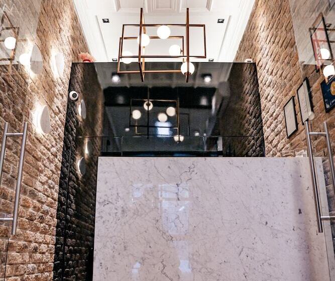 پانسیون One Luxury Suites