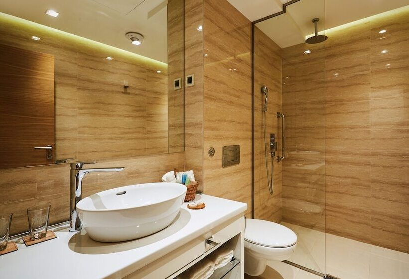 پانسیون One Luxury Suites