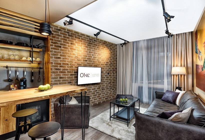 پانسیون One Luxury Suites