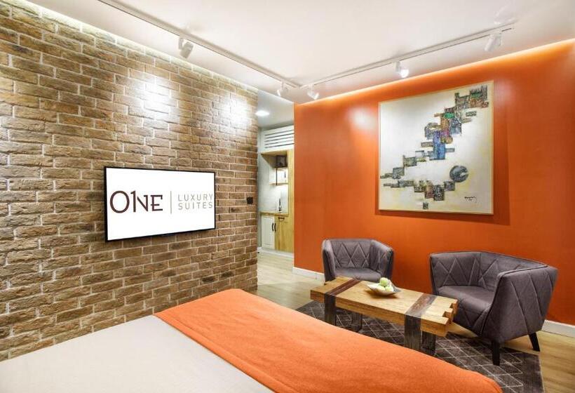 پانسیون One Luxury Suites