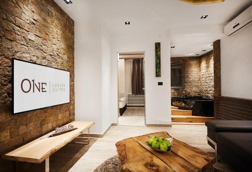 پانسیون One Luxury Suites