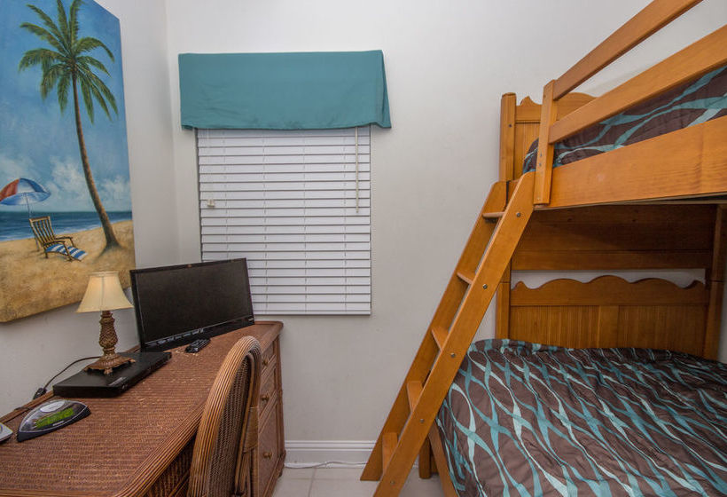 Lighthouse Condos By Hosteeva