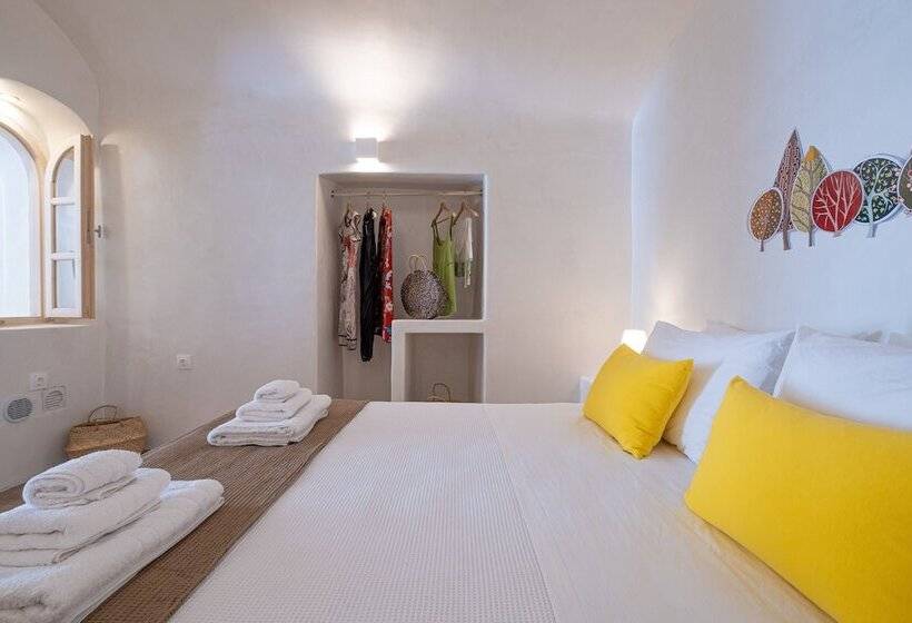 White Orchid Cave House & Studio