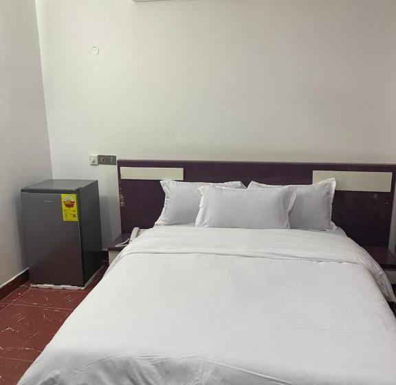住宿加早餐  George Vee Hotel Ltd