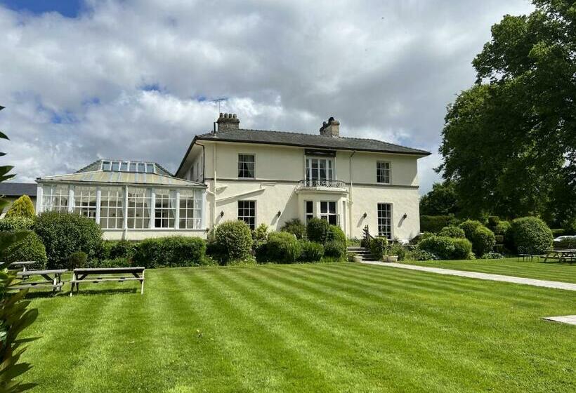 Отель Highfield Hall