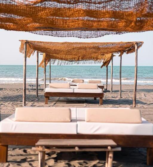 هتل Valerio Resort Beach Club