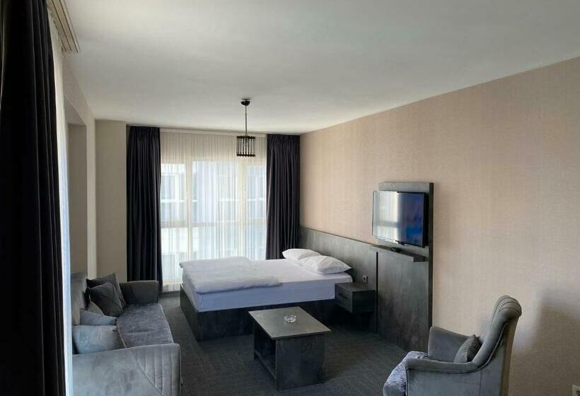 Pin Suites