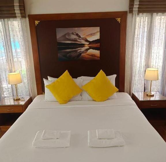 فندق Chaithalay Khanom Resort
